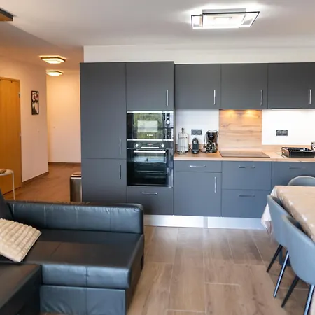 New High-end 6p3br - Haut Combloux Cordon